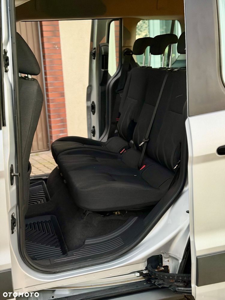 Ford Transit Connect - 26