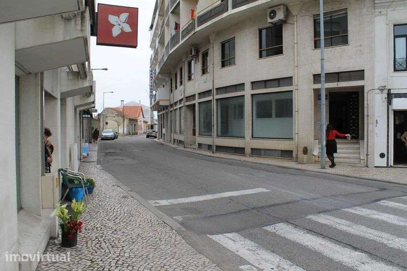 Duas Lojas no centro de Vagos - Grande imagem: 2/6