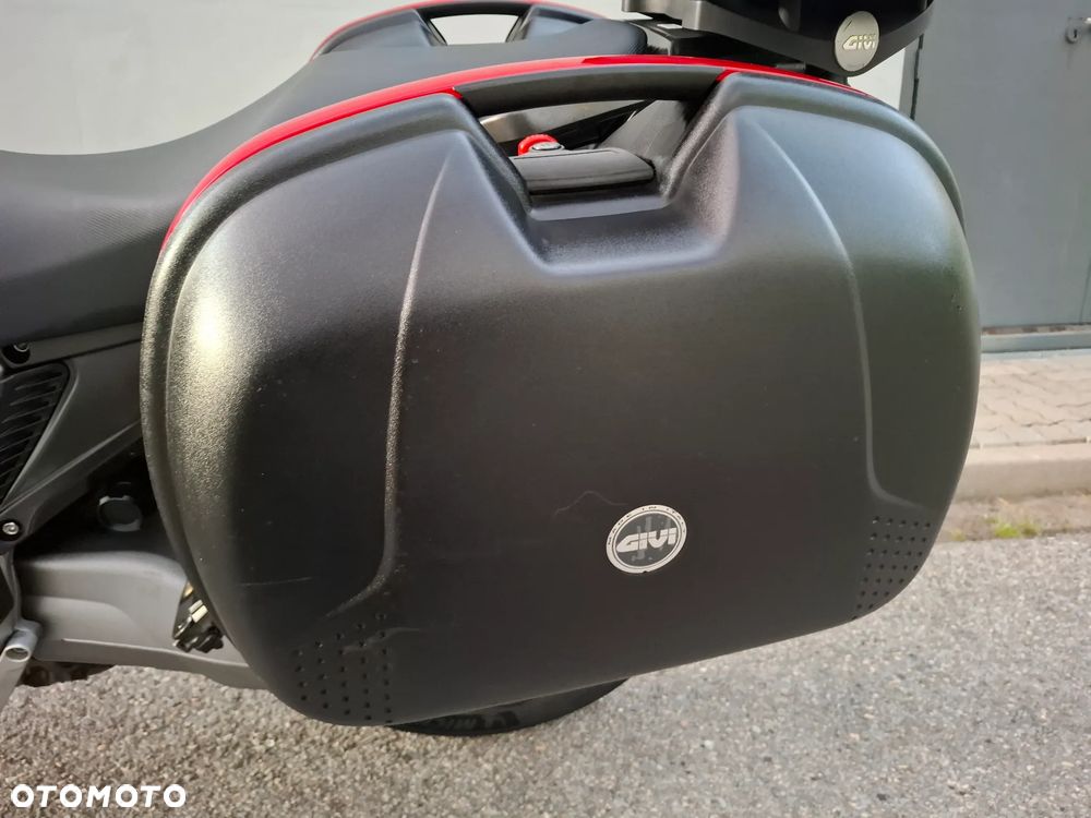 Honda VFR - 27