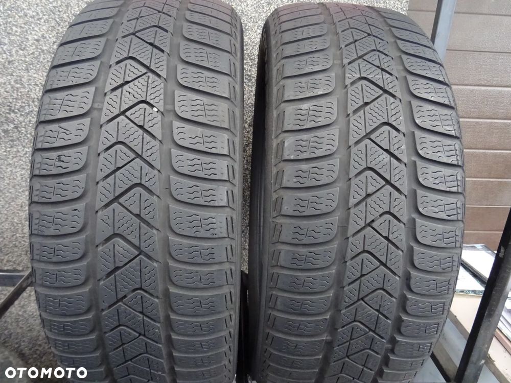 215/55/R17 94H Pirelli8 Winter Sotto Zero 3