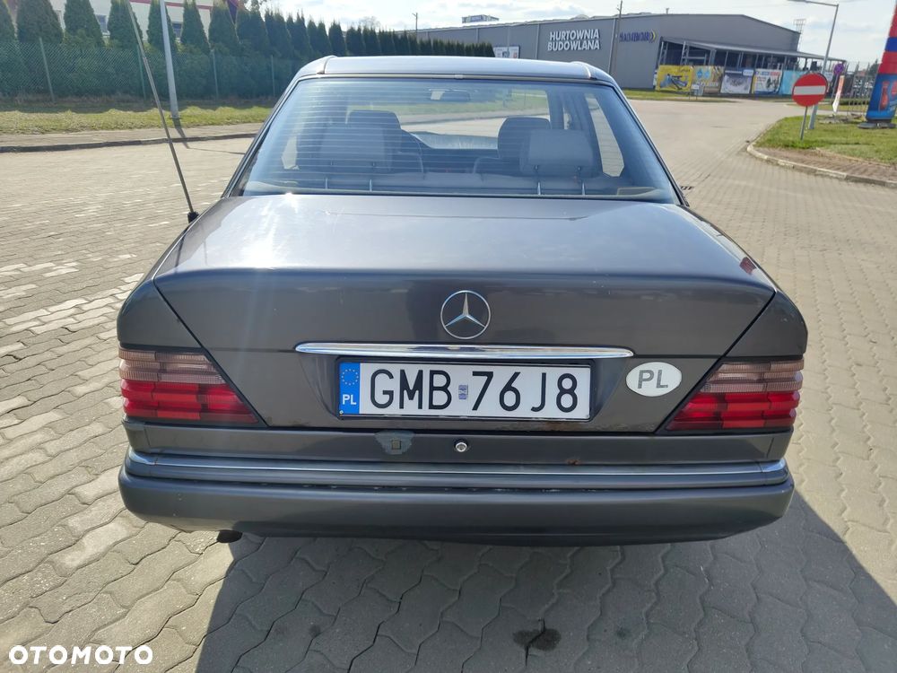Mercedes-Benz W124 (1984-1993) - 3