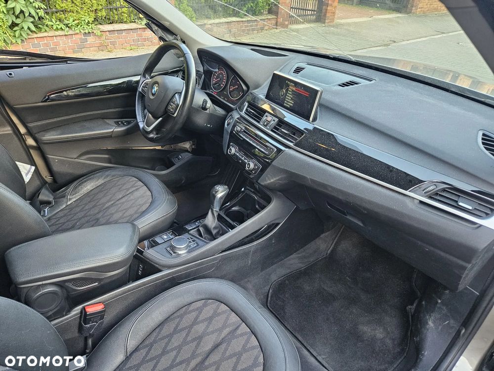 BMW X1 sDrive18d xLine sport - 12