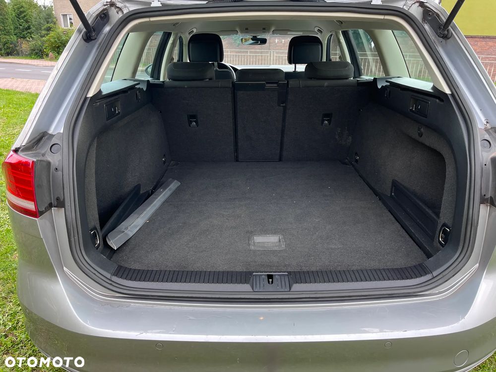 Volkswagen Passat Variant - 23
