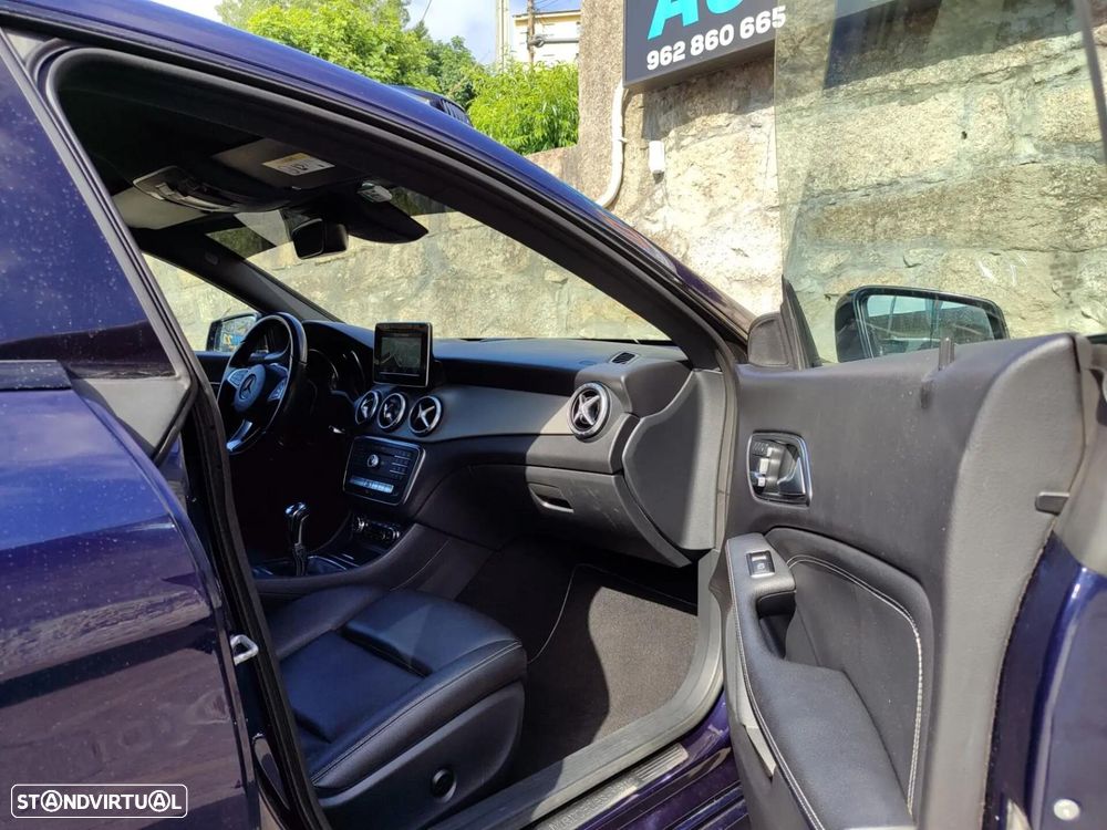 Mercedes-Benz CLA 180 AMG Line - 14