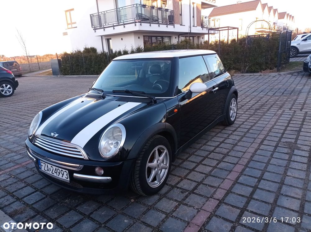 MINI Cooper Standard - 12