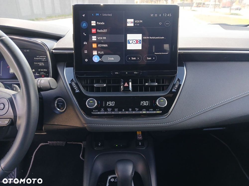 Toyota Corolla 2.0 Hybrid Comfort - 32
