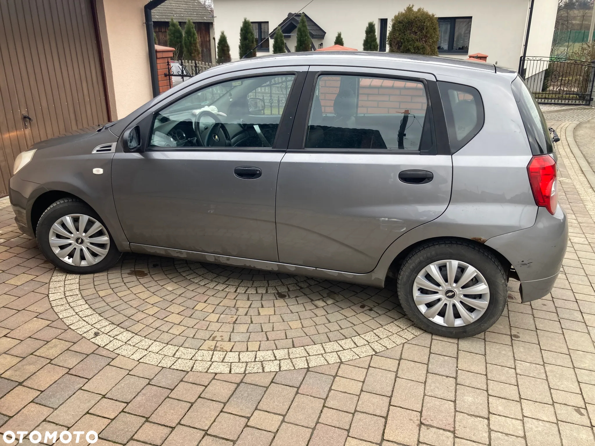Chevrolet Aveo 1.2 - 3