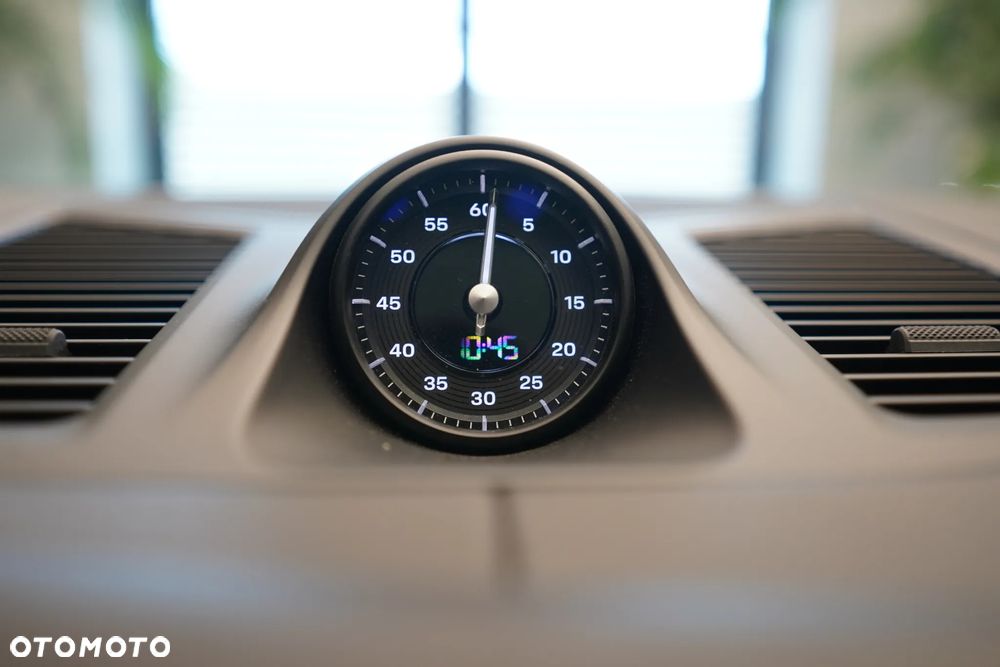 Porsche Cayenne - 24