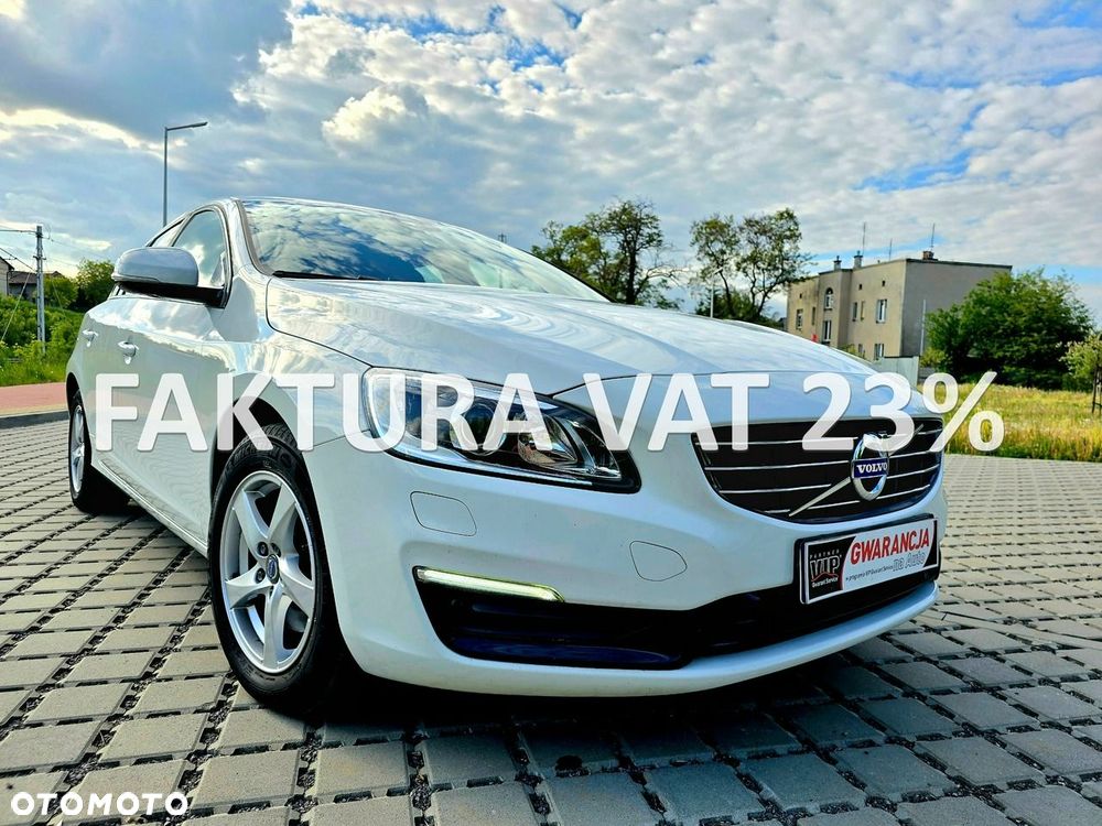 Volvo V60 D2 Geartronic Summum - 1