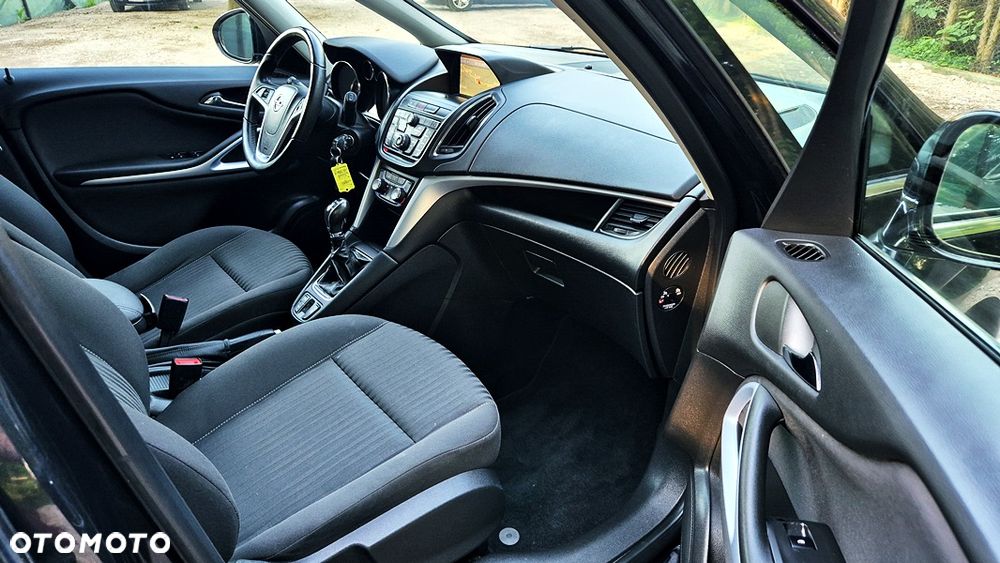 Opel Zafira 1.4 T Cosmo EU6 - 38