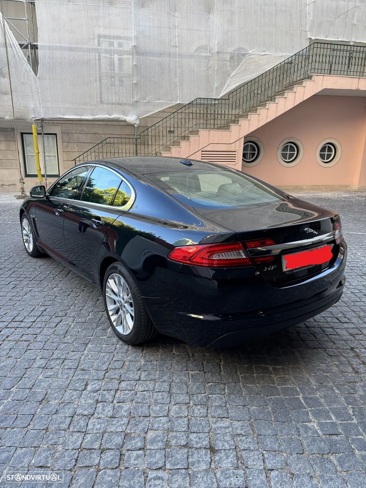 Jaguar XF 2.2 - 5