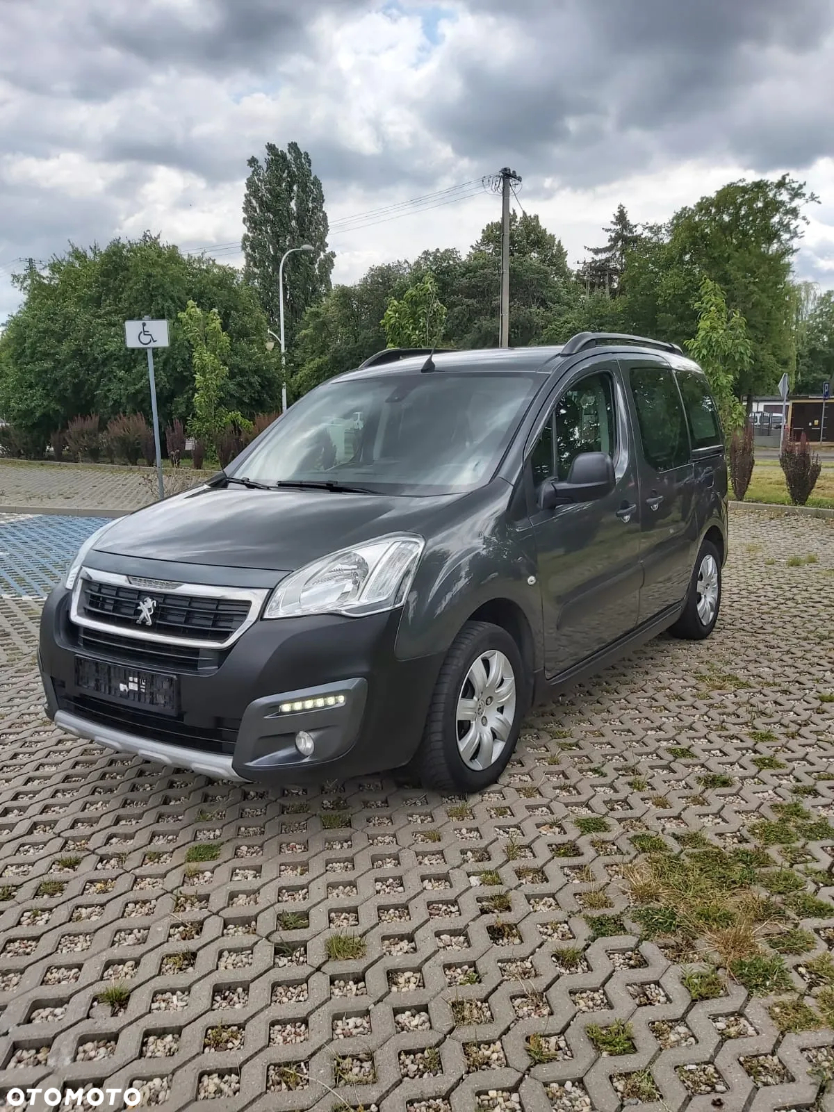 Peugeot Partner Tepee BlueHDi 100 Stop&Start Allure - 35