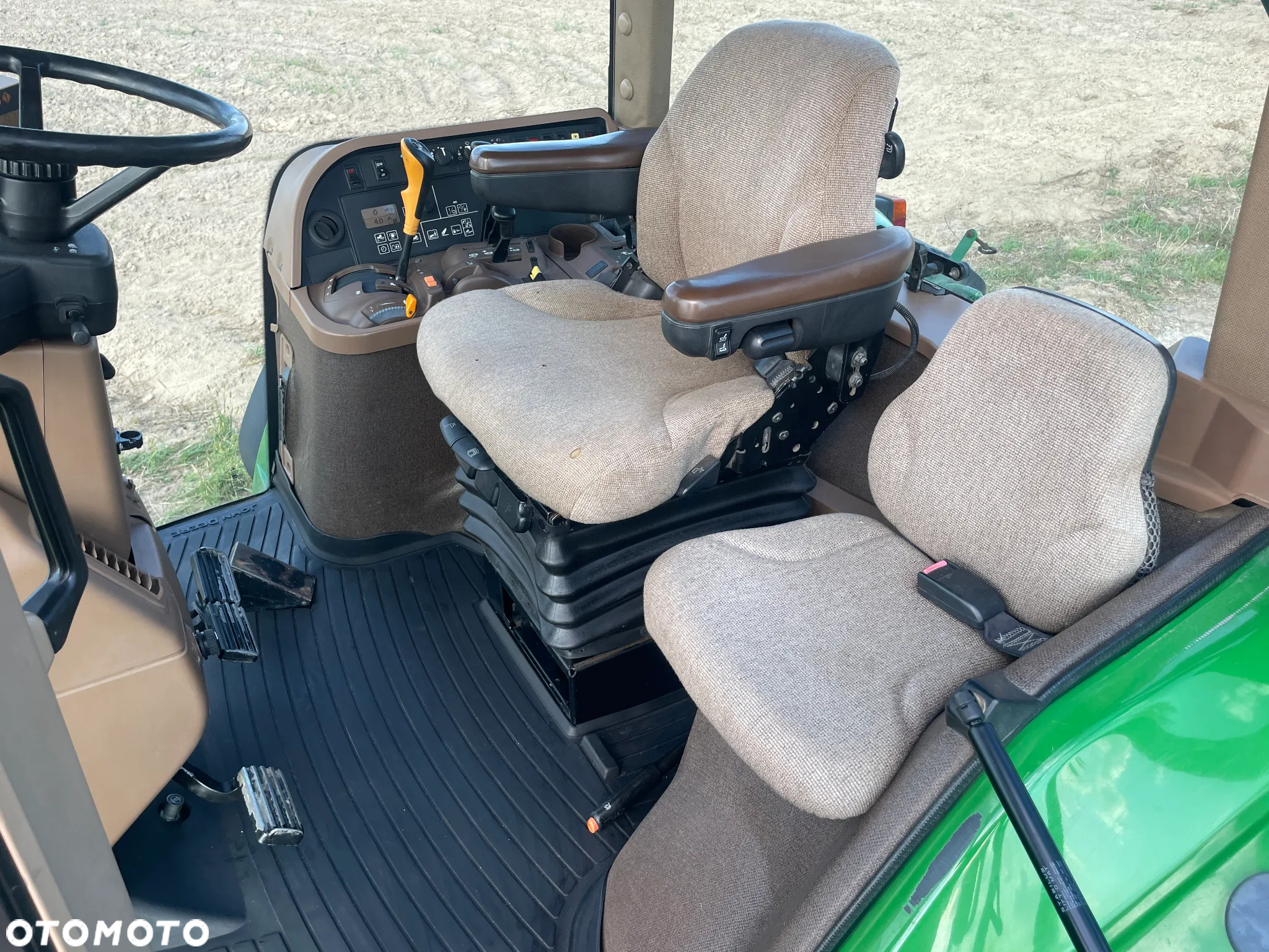 John Deere 7720 - 17