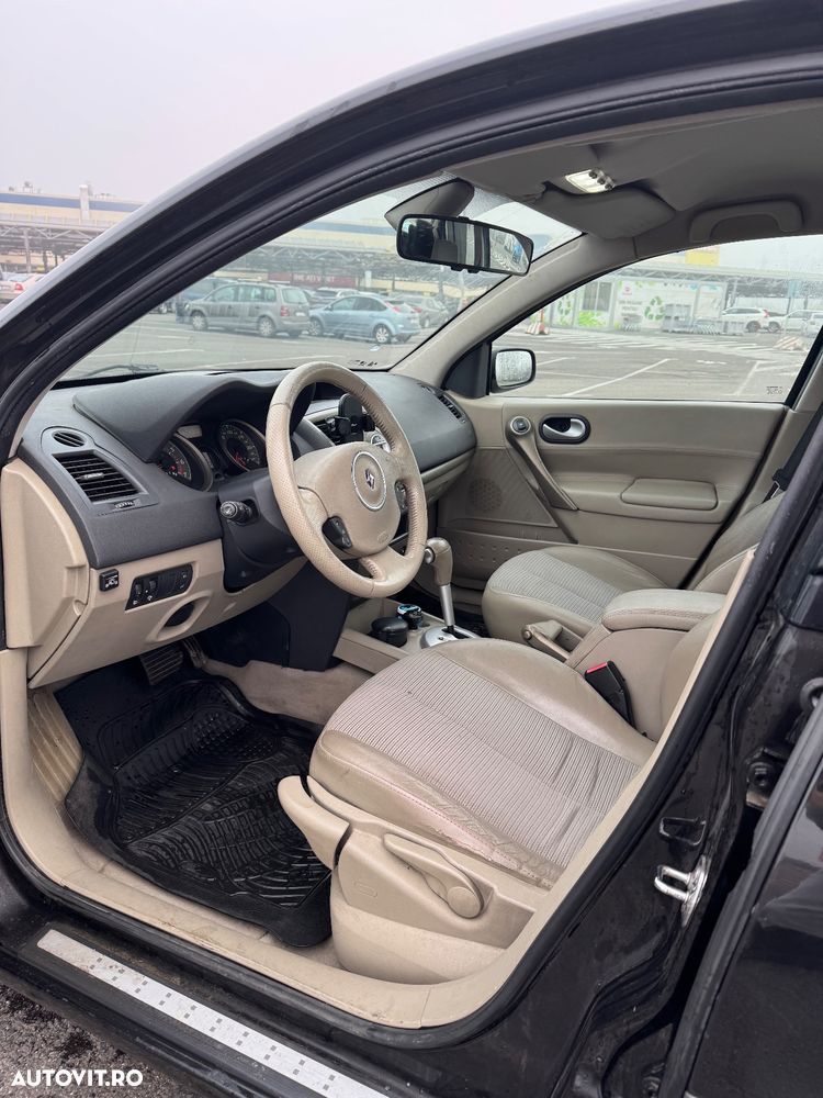 Renault Megane Sedan 1.6 16V Privilege Aut - 3