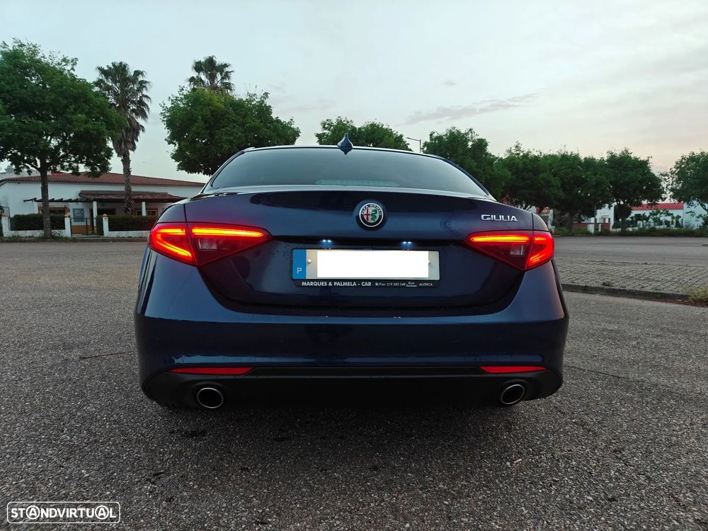 Alfa Romeo Giulia 2.2 D Super - 4