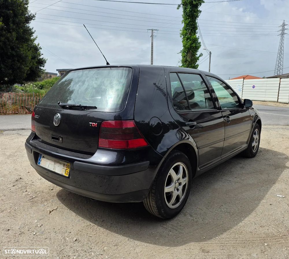 VW Golf - 4