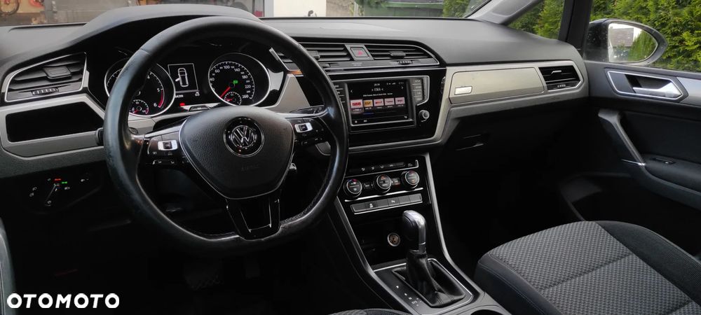 Volkswagen Touran 2.0 TDI BMT Comfortline DSG - 14