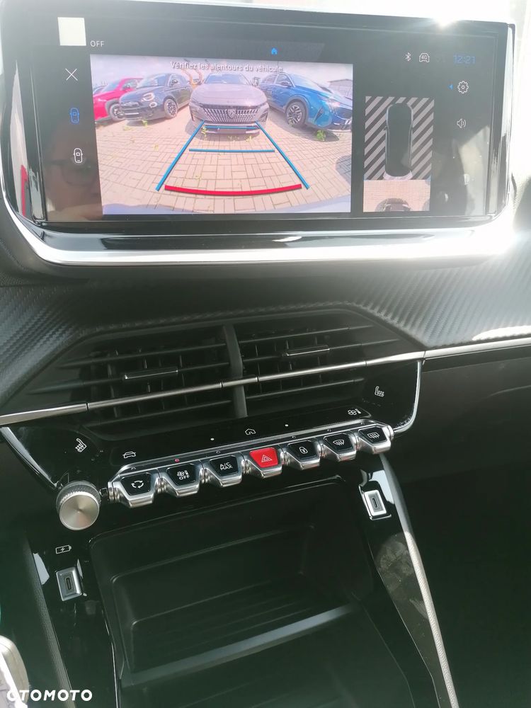 Peugeot 2008 PureTech mHEV Edition e-DCS6 - 8