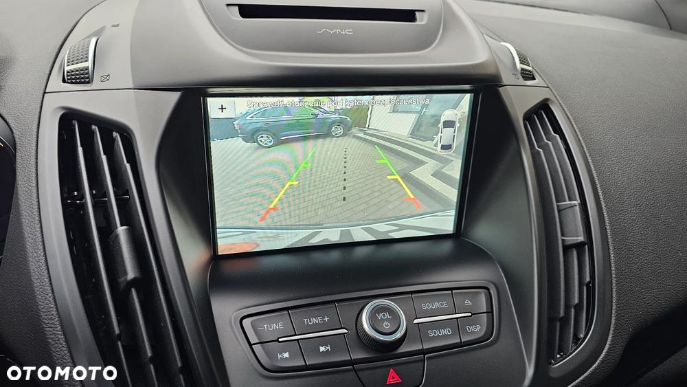 Ford Kuga 1.5 EcoBoost 2x4 ST-Line - 9