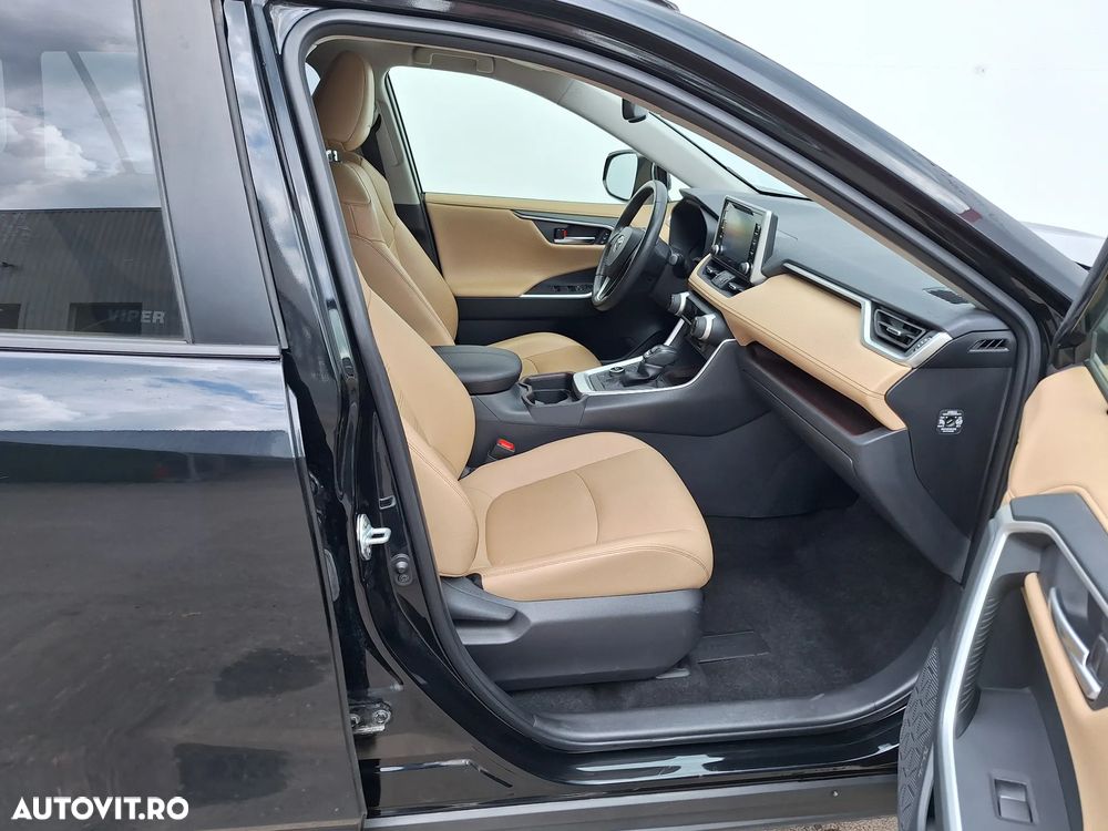 Toyota RAV4 - 14