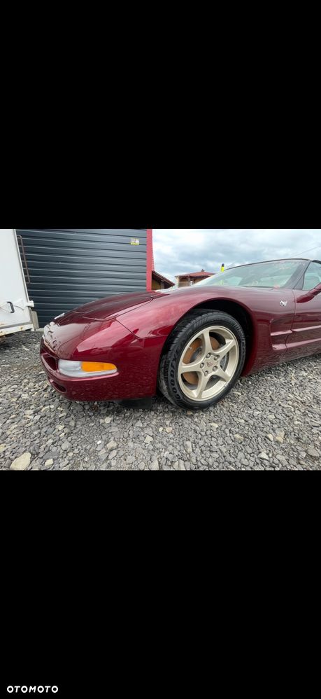 Chevrolet Corvette - 20