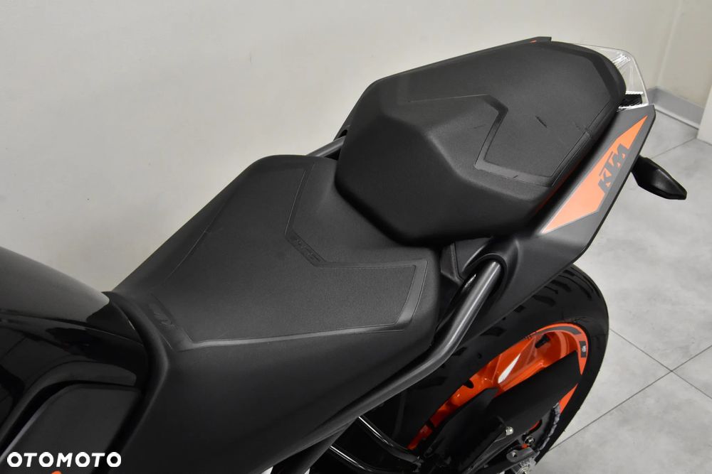 KTM Duke 125 - 14