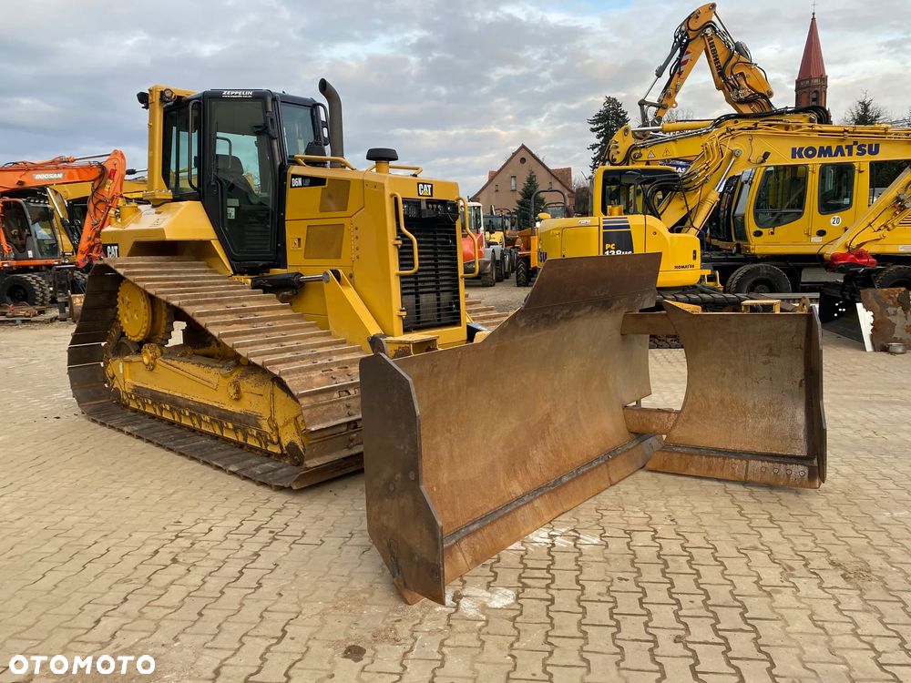 Caterpillar CAT D6N LGP, 7800 MTH, Z NIEMIEC, PIĘKNY STAN - 12