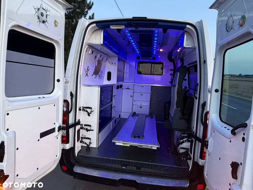 Renault MASTER _ 2024r _ KARETKA, AMBULANS _ 2.3 DCI 165KM _ 5 Osobowy - 10