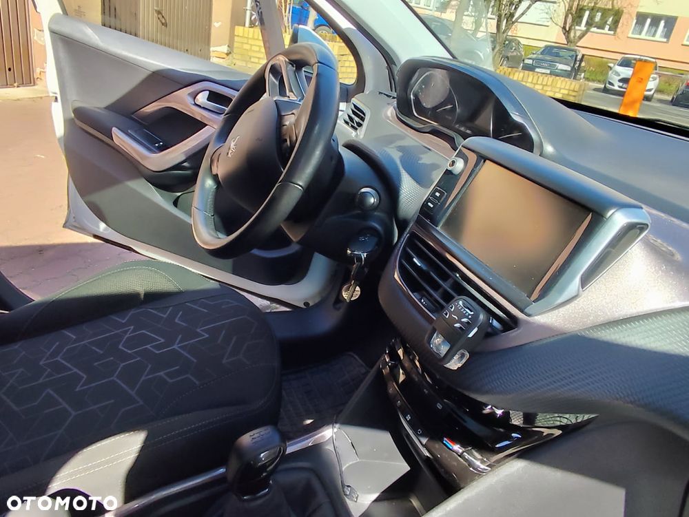 Peugeot 2008 - 7