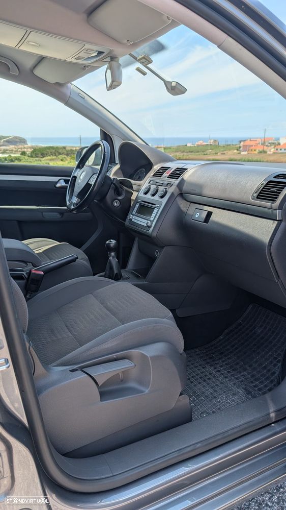 VW Touran 1.9 TDi Trendline 7L - 25