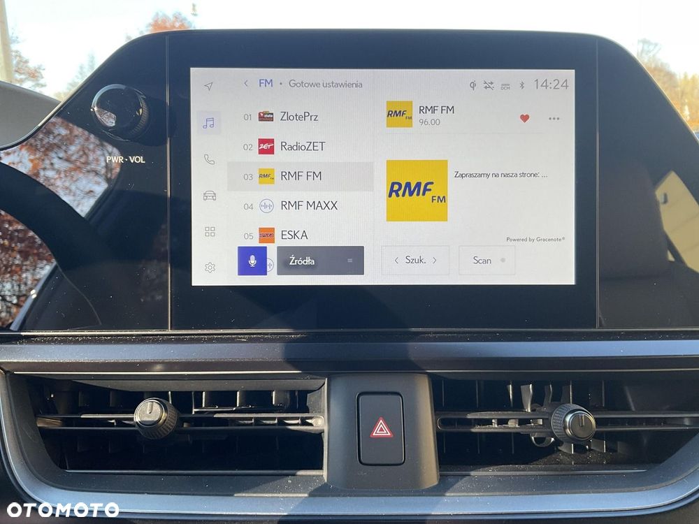 Lexus UX 300h Business - 19