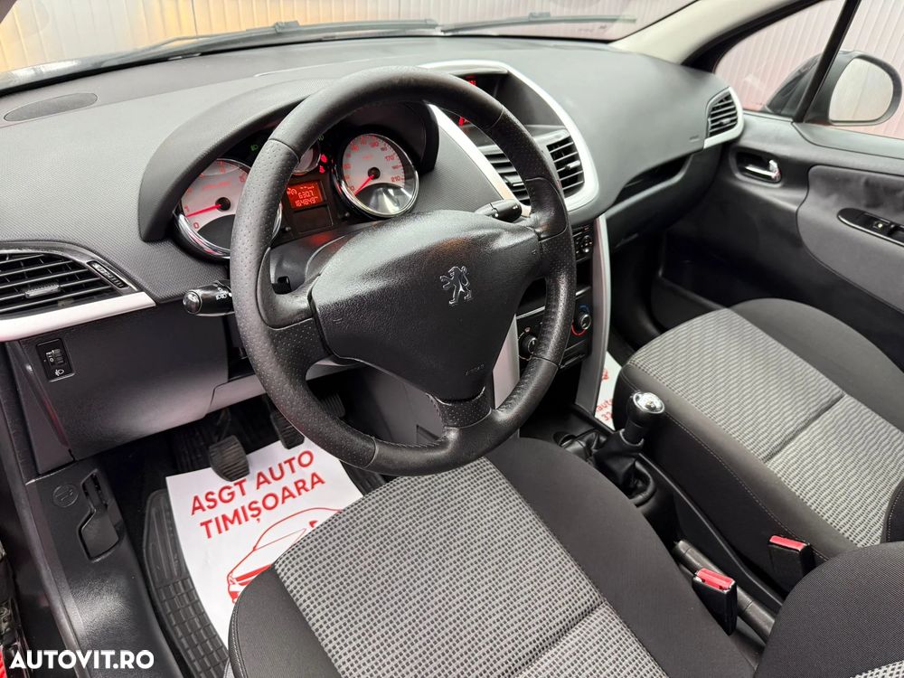 Peugeot 207 - 9