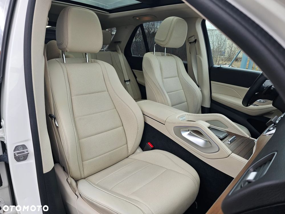 Mercedes-Benz GLE - 18