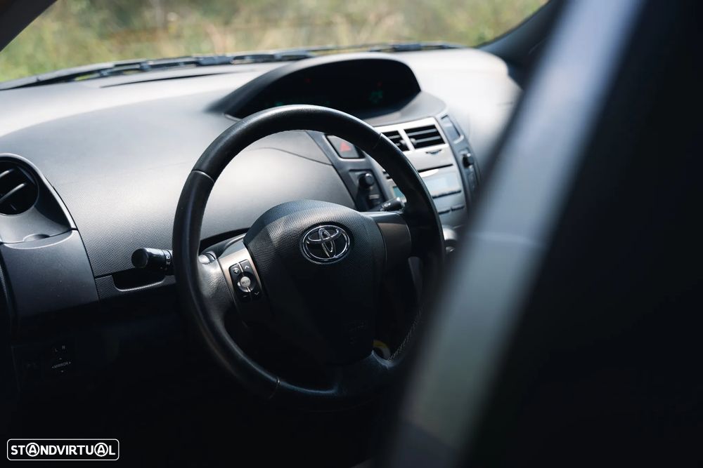 Toyota Yaris 1.4 D-4D Comfort+AC - 20
