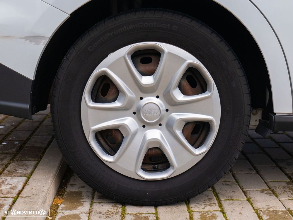 Ford Tourneo Courier 1.5 TDCi Ambiente - 29