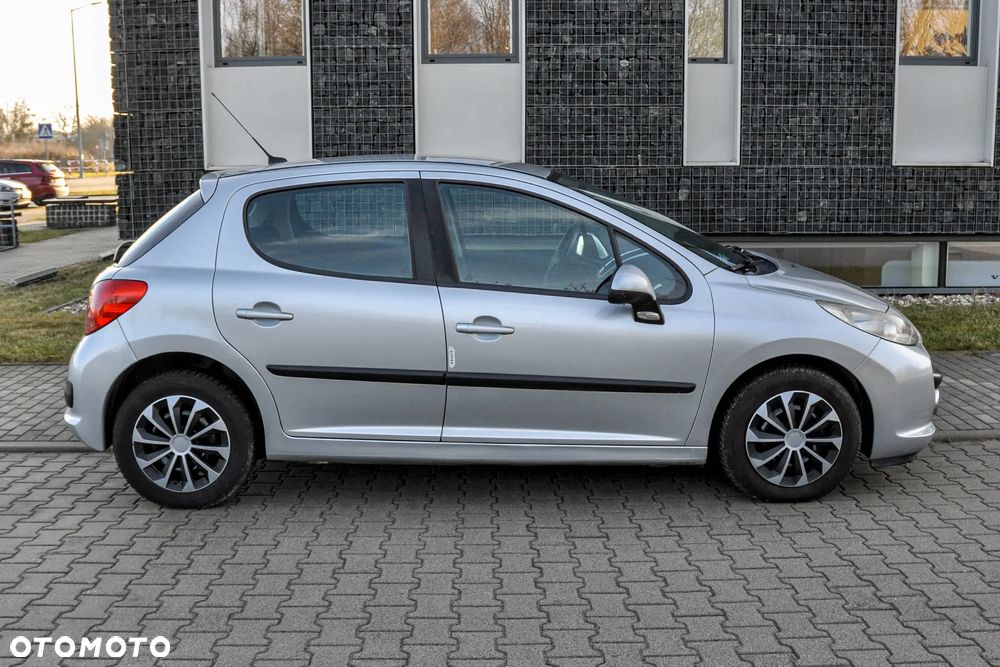Peugeot 207 - 5