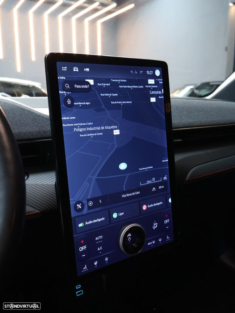 Ford Mustang Mach-E AWD PREMIUM - 23