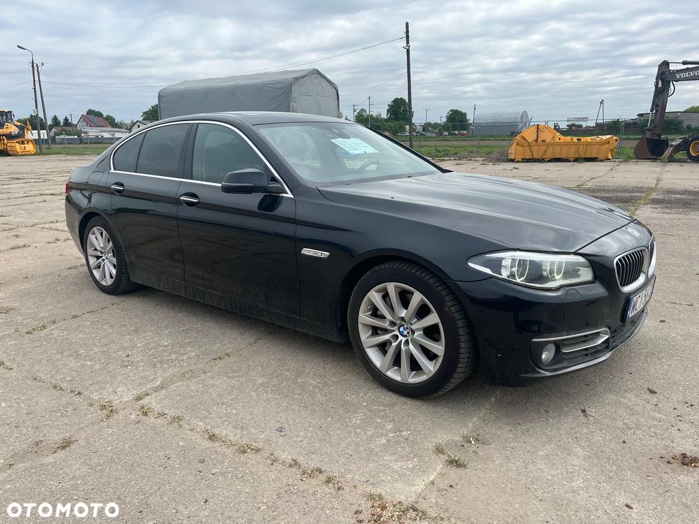 BMW Seria 5 530d Sport-Aut Luxury Line