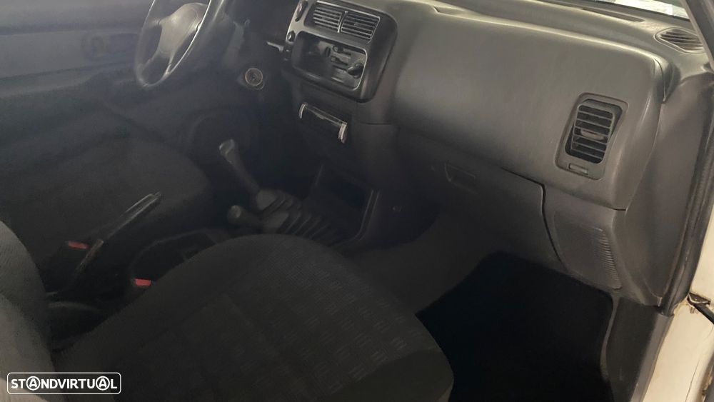 Mitsubishi L200 2.5 TD CD 3.5 - 8