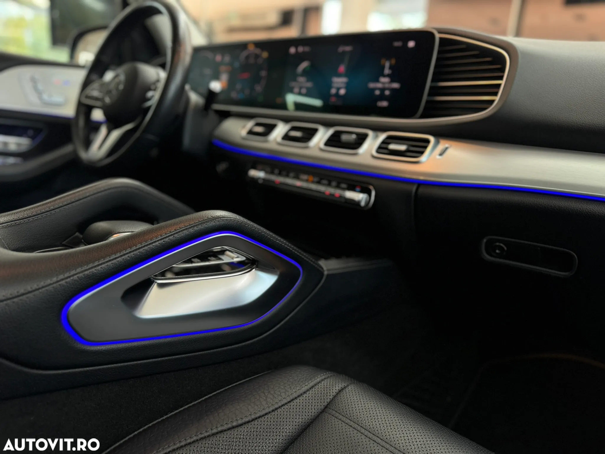 Mercedes-Benz GLE 300 d 4MATIC - 33