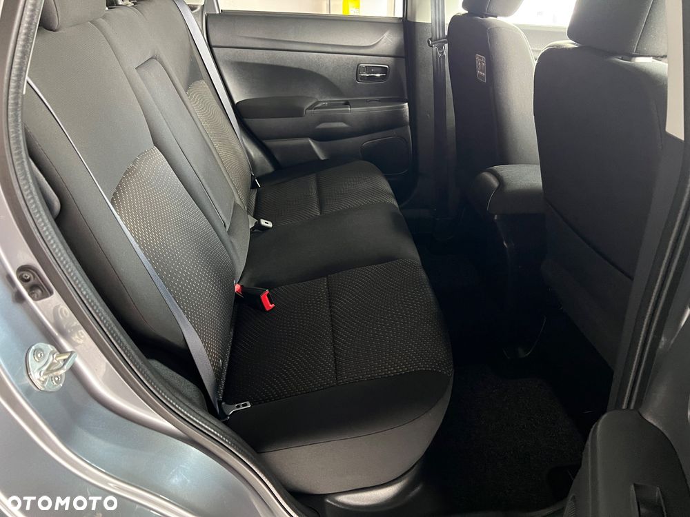 Mitsubishi ASX - 30