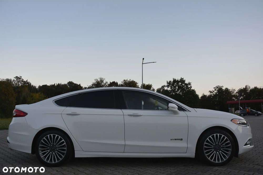 Ford Fusion - 8