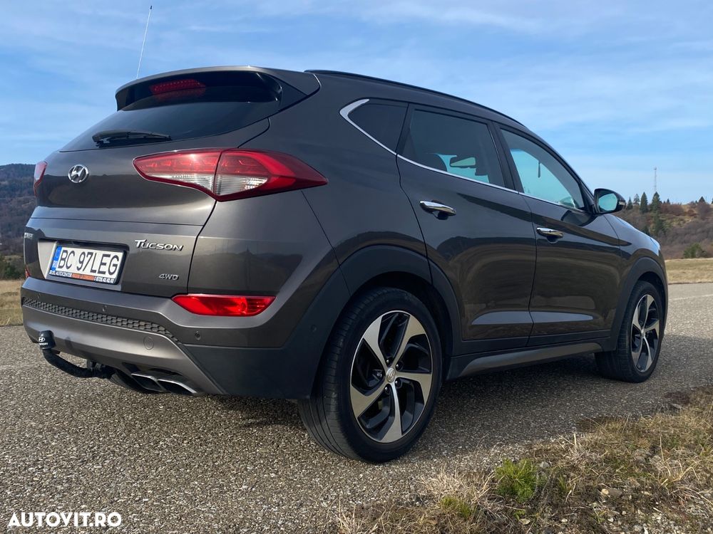 Hyundai Tucson 2.0 CRDI 4WD Automatik Style - 5