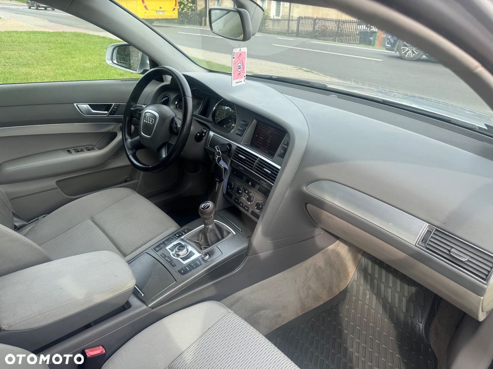 Audi A6 Limousine 2.4 - 9