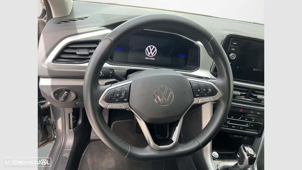 VW T-Roc 1.5 TSI Urban DSG - 12