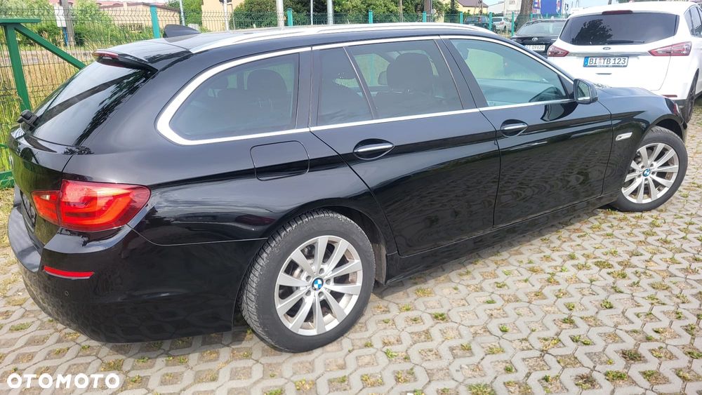 BMW Seria 5 520d Touring - 16