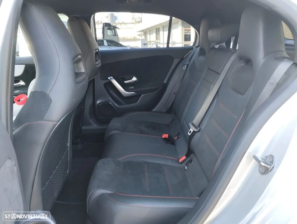 Mercedes-Benz A 250 e AMG Line - 7