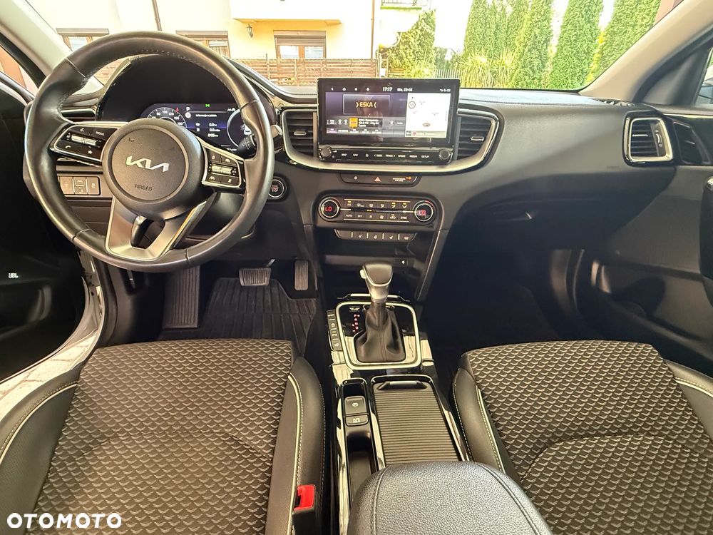 Kia XCeed 1.5 T-GDI Business Line DCT - 27