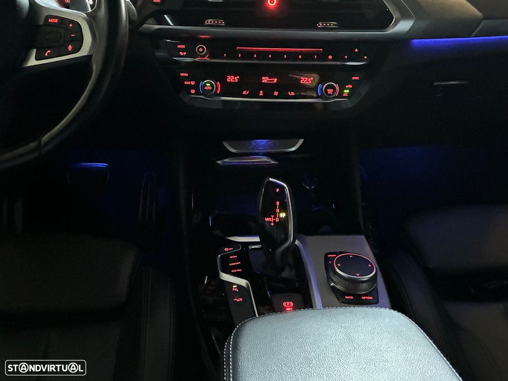 BMW X4 30 d xDrive Pack M Auto - 28