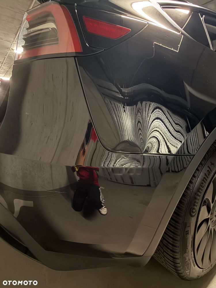Tesla Model Y RWD - 17